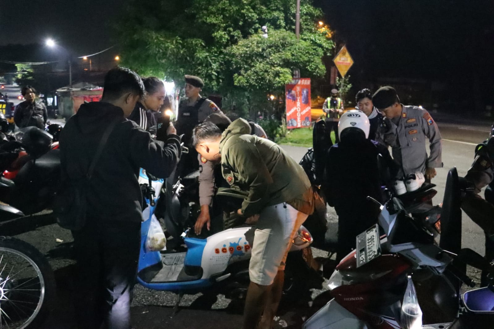 Antisipasi Premanisme, Polres Mojokerto Kota Gelar Razia