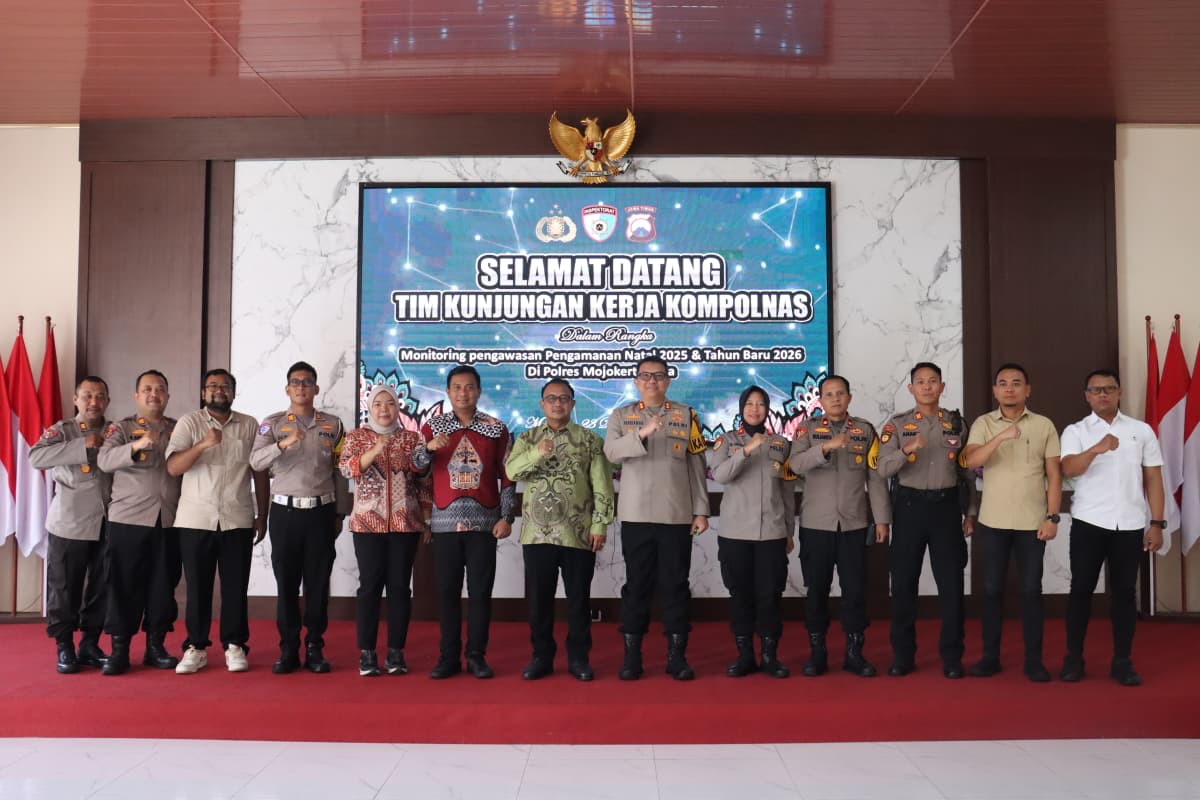 Kompolnas Tinjau Kesiapan Pengamanan Nataru 2025 di Polres Mojokerto Kota